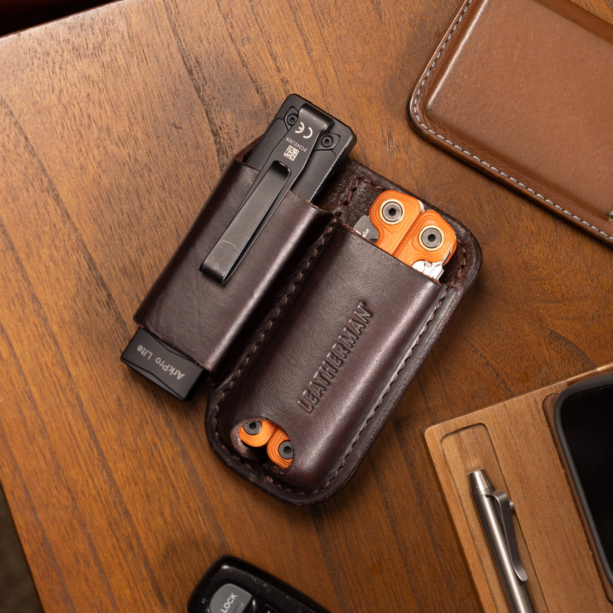 premium_leather_sheath_brown_03_20260421194913.jpg